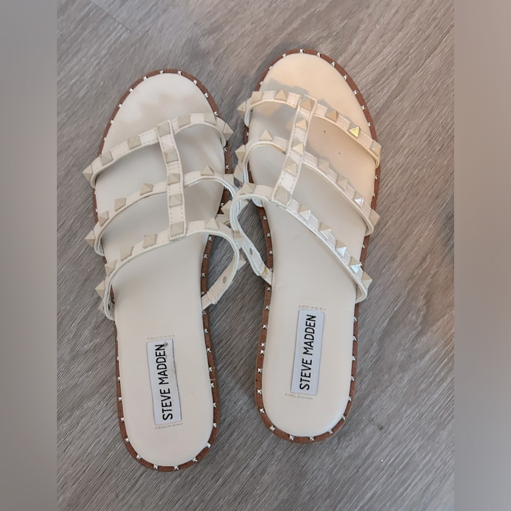 Cute rockstars sandals.